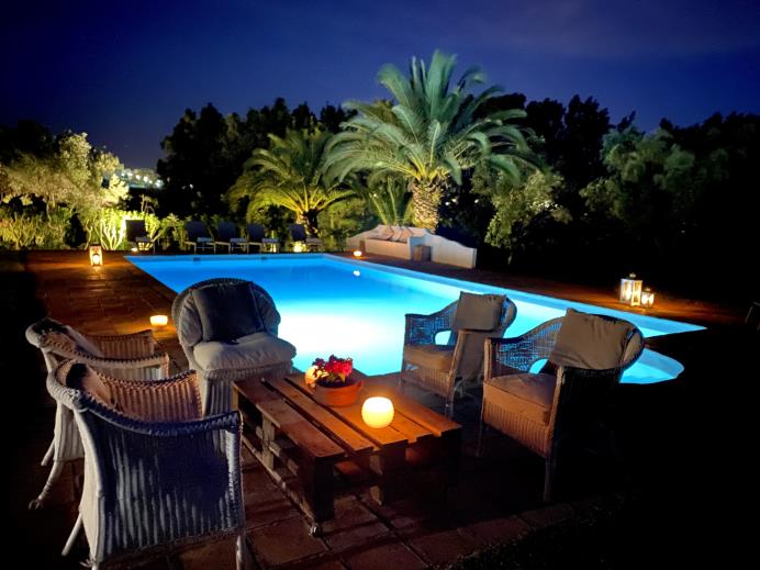 Piscina de noche